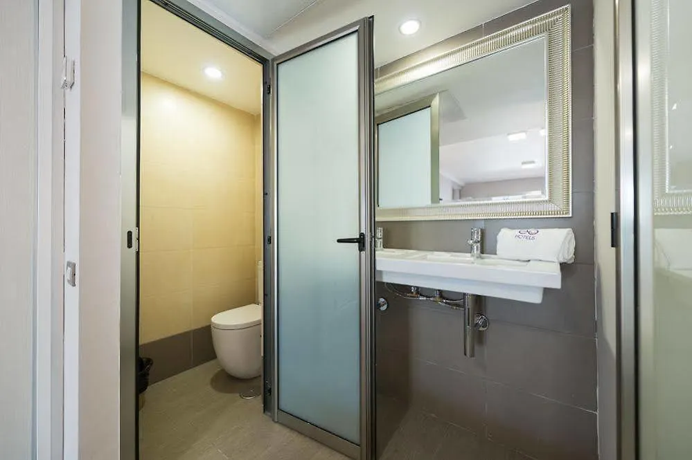 Apartamentos Corona Cedral Puerto Rico